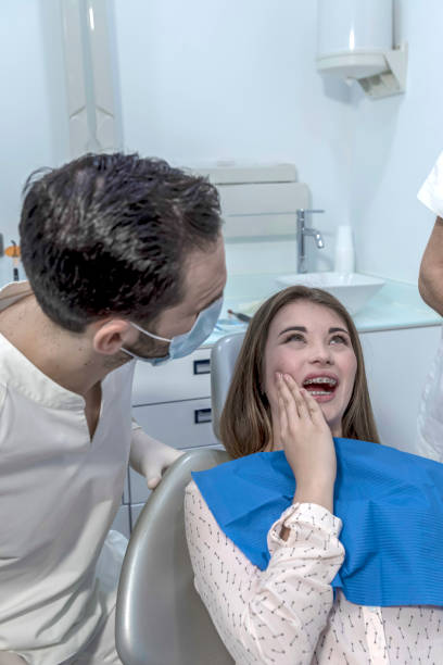 Best Weekend Emergency Dentist in Wickes, AR